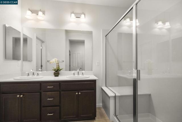 1503 Trailsside Circle, Concord CA: https://media.crmls.org/mediaz/fd3a9bac-11e2-417f-a3bd-b4cbdd256b2a.jpg