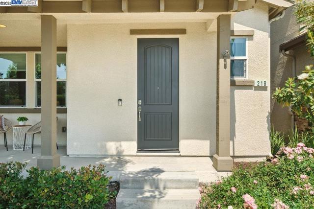 218 Stratus Cmn, Livermore CA: https://media.crmls.org/mediaz/fd3af520-7a1c-4e1c-9b99-f96f4f7750f0.jpg