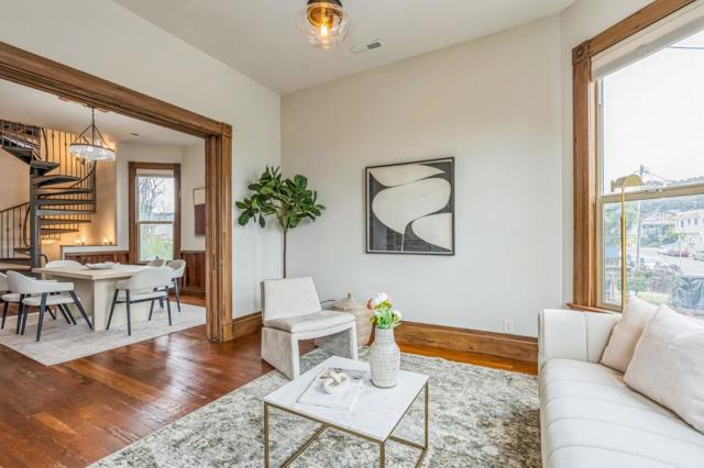 696 29th Street, Oakland CA: https://media.crmls.org/mediaz/fd3bee37-0f8d-4211-8319-713b4bd20425.jpg
