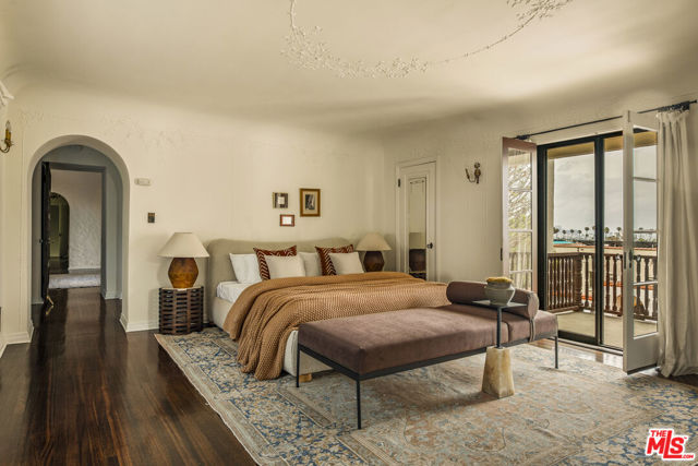 Image 23 of 44 For 5470 Los Feliz Boulevard