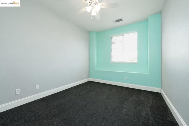 1604 Coventry Dr, Oakley CA: https://media.crmls.org/mediaz/fd3c13ed-4901-4a7e-97ec-9d6c15157487.jpg