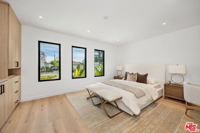 4627 Sunnyslope Avenue, Sherman Oaks CA: https://media.crmls.org/mediaz/fd3c475d-e2ea-4ce4-a8b5-9e7dd54e8b79.jpg