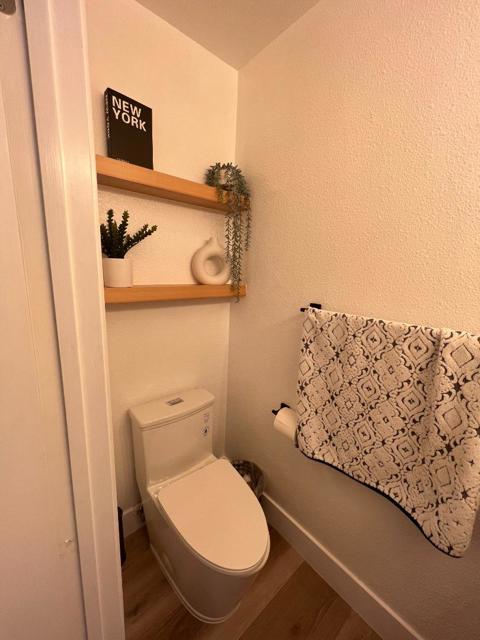 498 Esplanade Lane, San Jose CA: https://media.crmls.org/mediaz/fd3cb3aa-404f-4f2d-b97c-e5f238b4df1d.jpg