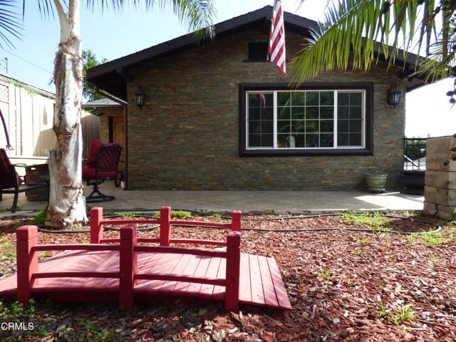 Detail Gallery Image 2 of 19 For 2434 Olive Ave, La Crescenta,  CA 91214 - 2 Beds | 2 Baths