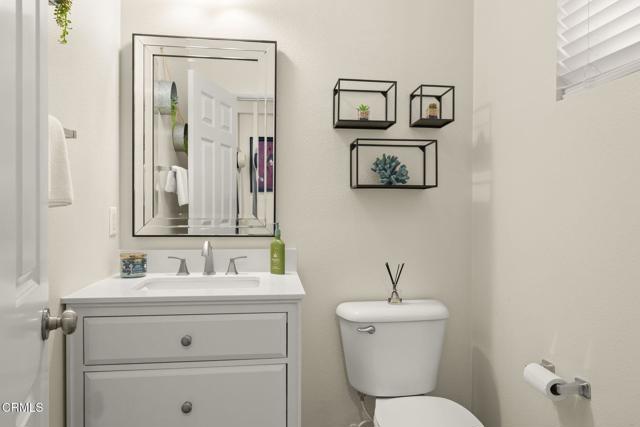 371 Huerta Street, Oxnard CA: https://media.crmls.org/mediaz/fd3dbe59-5a73-456a-ae47-9186bd91f2f4.jpg