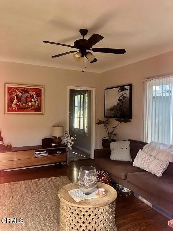 Detail Gallery Image 1 of 10 For 4124 3/4 Monroe St, Los Angeles,  CA 90029 - 1 Beds | 1 Baths