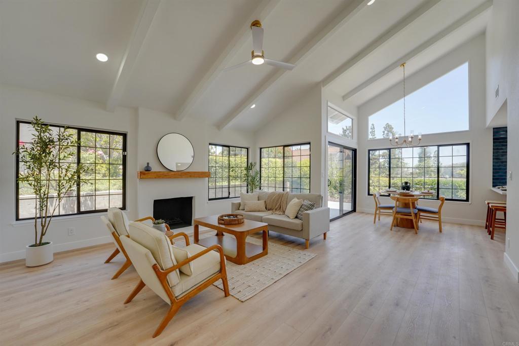 1022 La Casa Drive - photo 10