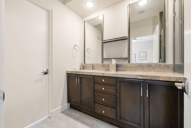 461 White Horse Trail, Palm Desert CA: https://media.crmls.org/mediaz/fd3f3411-0bb1-4eb2-b88c-5f9e0d0849fc.jpg