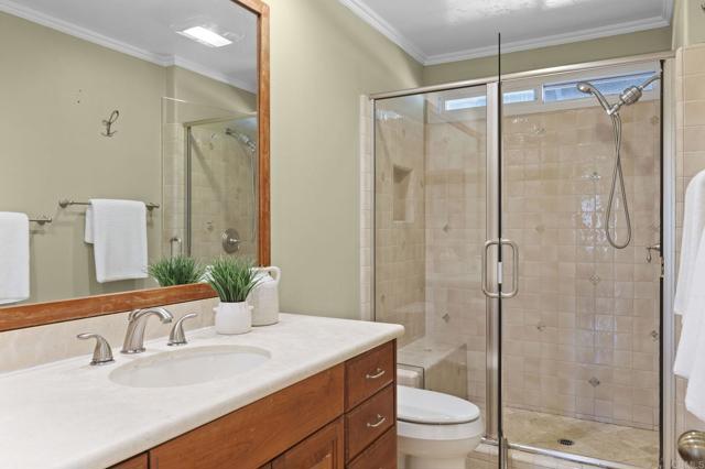 213 Via Palacio, Encinitas CA: https://media.crmls.org/mediaz/fd3f755e-3c49-492b-bf71-4f9c336144f0.jpg