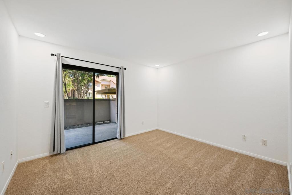 12047 Alta Carmel Ct - photo 8