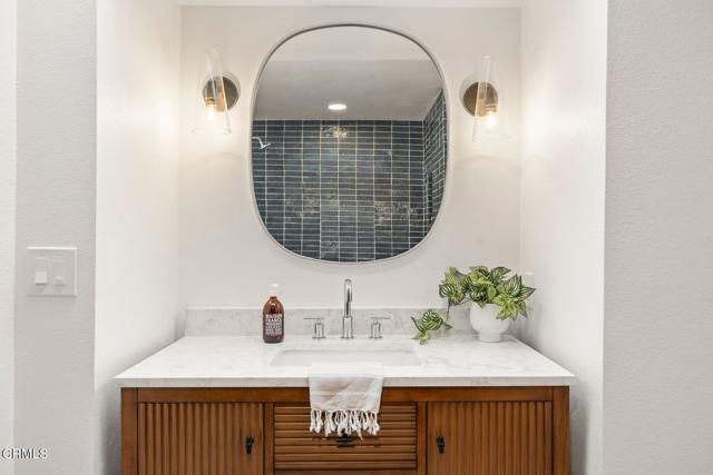 137 Mainsail Court, Port Hueneme CA: https://media.crmls.org/mediaz/fd3ffff6-ab26-4de5-908b-776f4b1ab73c.jpg