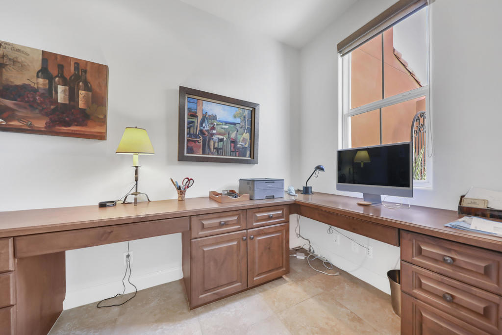 MLS #219135366DA image #5