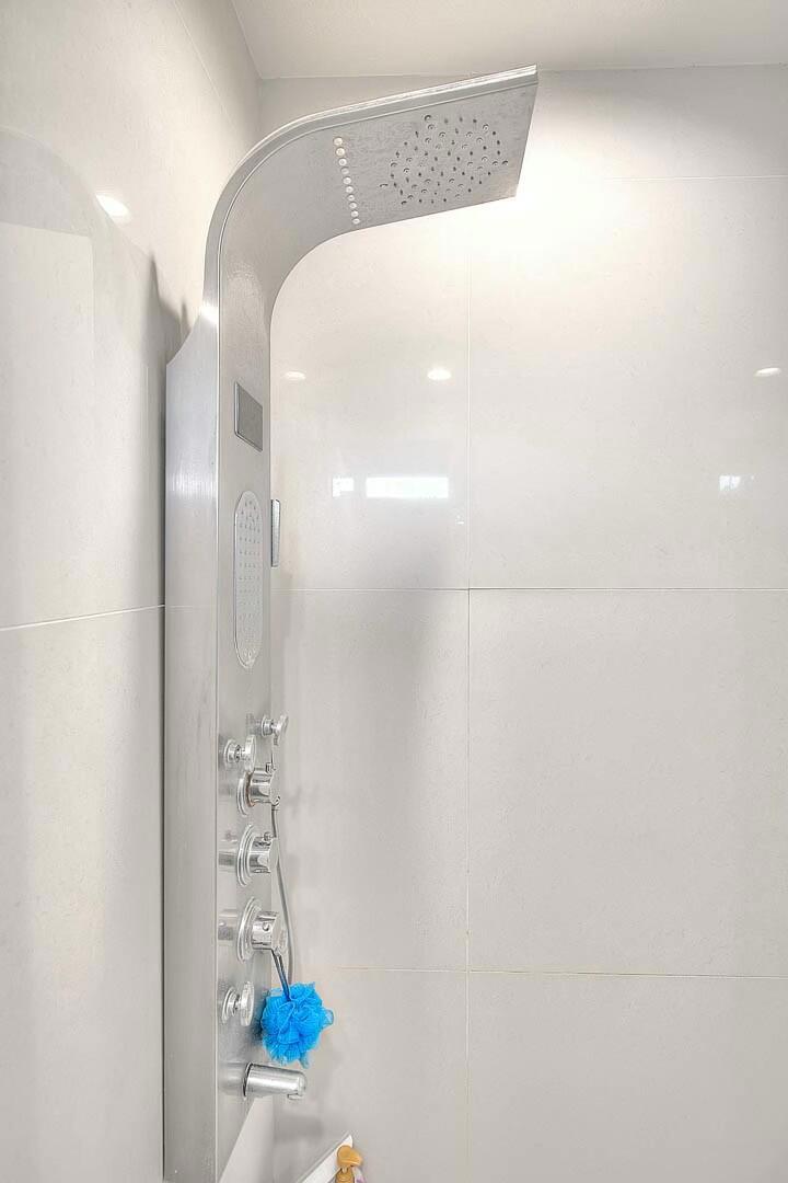https://media.crmls.org/mediaz/fd401ecb-dad4-431b-b5e2-e33e9c2e1bde.jpg?preset=X-Large