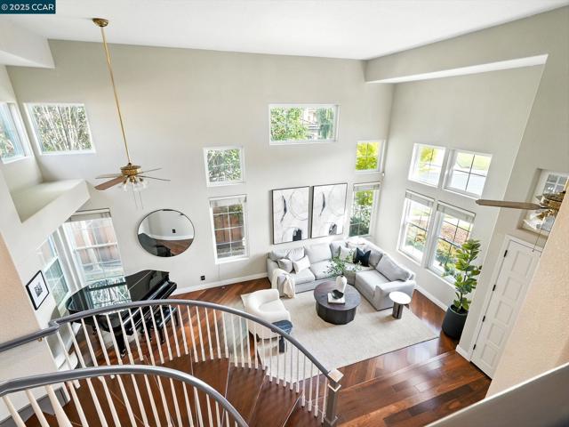 36309 Tunbridge Drive, Newark CA: https://media.crmls.org/mediaz/fd41316e-ffd7-4db7-99eb-d06b90e72cae.jpg