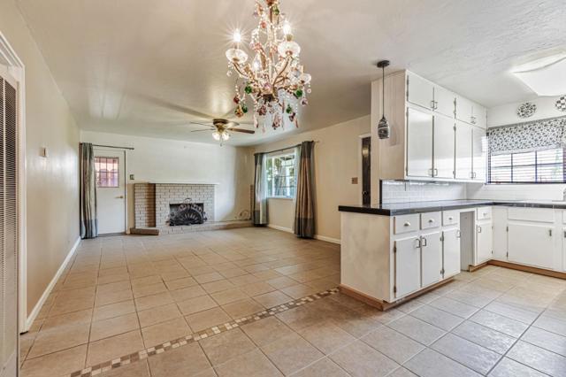 263 Maple Street, Hollister CA: https://media.crmls.org/mediaz/fd41bcb5-5d21-4c51-b991-6b73e908484c.jpg