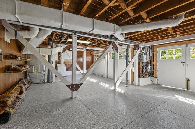 320 Jackson Street, San Mateo CA: https://media.crmls.org/mediaz/fd41dd78-c859-41a4-a5a3-455ea3283745.jpg