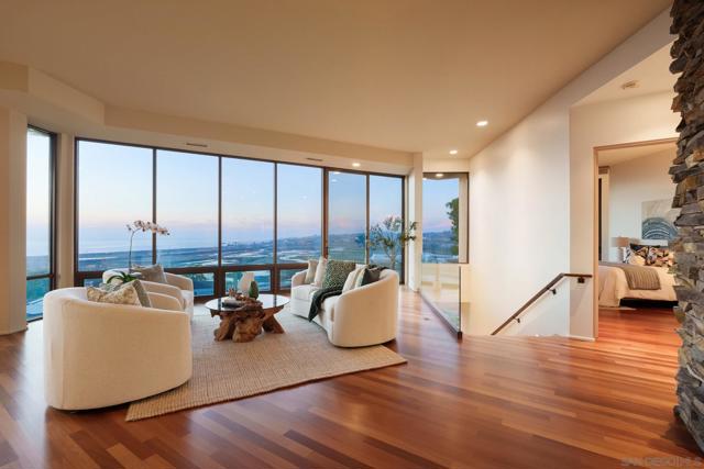 779 Barbara Ave, Solana Beach CA: https://media.crmls.org/mediaz/fd421774-61fe-4ac2-a9c1-9ead2cc8a5b4.jpg