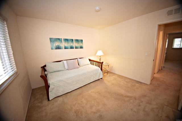 Detail Gallery Image 19 of 26 For 10908 Avenida Playa Veracruz, San Diego,  CA 92124 - 3 Beds | 2/1 Baths