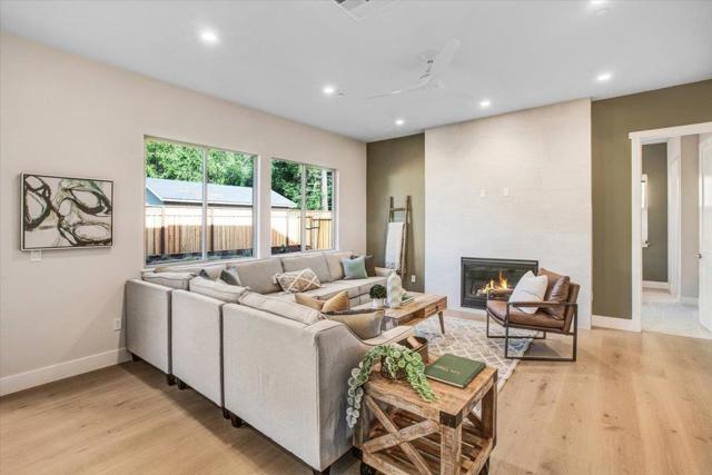 115 Waterstone Court, Napa CA: https://media.crmls.org/mediaz/fd42b567-97aa-43d4-89f1-363a112542a8.jpg