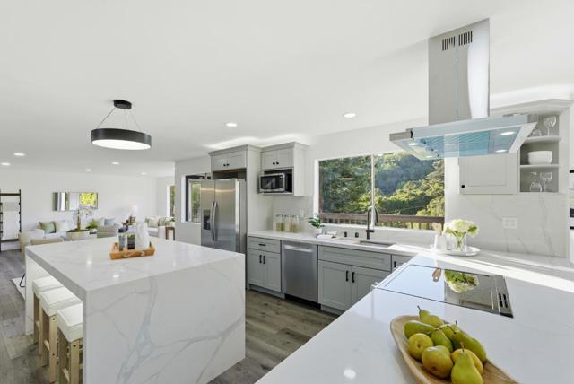 5603 Crow Canyon Road, Castro Valley CA: https://media.crmls.org/mediaz/fd42f5f5-af46-4bd2-9939-47e452d73046.jpg