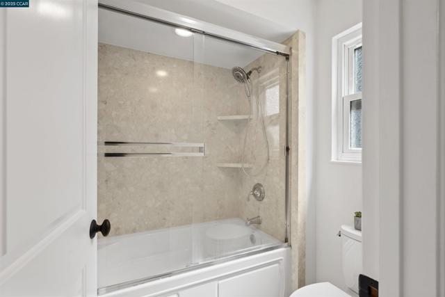 109 Baldwin Dr, Danville CA: https://media.crmls.org/mediaz/fd43274b-30bf-4514-8082-9f6b953dd0ec.jpg