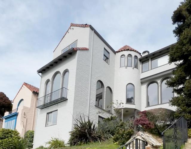 1260 Monterey Boulevard, San Francisco CA: https://media.crmls.org/mediaz/fd436dc2-17d0-473f-867e-bbcf437e2b7a.jpg