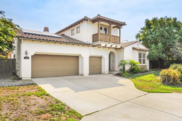 Detail Gallery Image 1 of 1 For 704 Sungold Way, Escondido,  CA 92027 - 4 Beds | 3 Baths