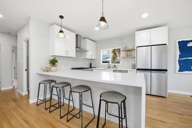 3542 Poe Street, San Diego CA: https://media.crmls.org/mediaz/fd44c1fd-5305-4d08-b604-7ab8fc77ea43.jpg