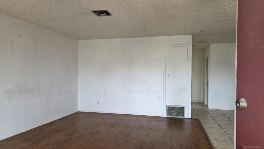 5020 Frink Avenue - photo 3