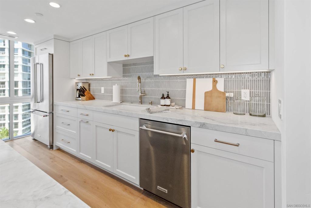 MLS #250031707SD img 10