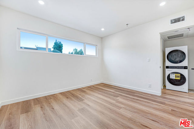 16185 W Sunset Blvd, 6 photo 6