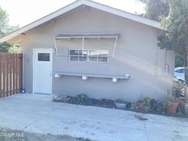 952 Pickwick Court, Thousand Oaks CA: https://media.crmls.org/mediaz/fd461dae-2dfd-432d-a89a-4558e916a6c9.jpg