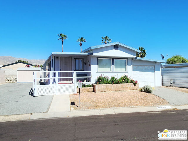 16740 Sunrise Road, Desert Hot Springs CA: https://media.crmls.org/mediaz/fd46550a-4801-4095-951c-82470adca1be.jpg