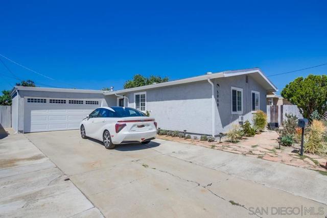 5068 Baxter, San Diego CA: https://media.crmls.org/mediaz/fd46e432-2619-4373-b1da-0c5e89c37a5e.jpg