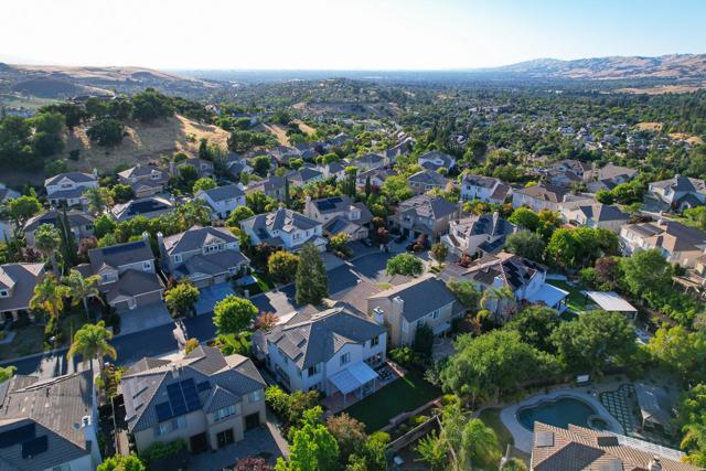 5828 Newgate Court, San Jose CA: https://media.crmls.org/mediaz/fd477d86-1b9c-4c08-bd52-f643bd3b938a.jpg