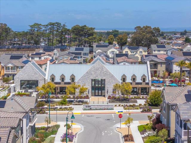 2999 Bluffs Drive, Marina CA: https://media.crmls.org/mediaz/fd47c995-f3a6-41ca-af5d-7c562091d2af.jpg