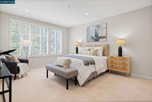 5920 Horsemans Canyon Dr, Walnut Creek CA: https://media.crmls.org/mediaz/fd483c4d-6262-45a1-b504-b9c97ccc8825.jpg