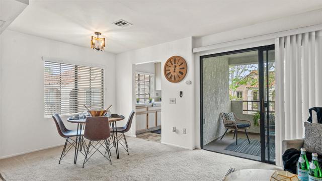 Detail Gallery Image 6 of 41 For 10684 Dabney Dr #106,  San Diego,  CA 92126 - 2 Beds | 2 Baths