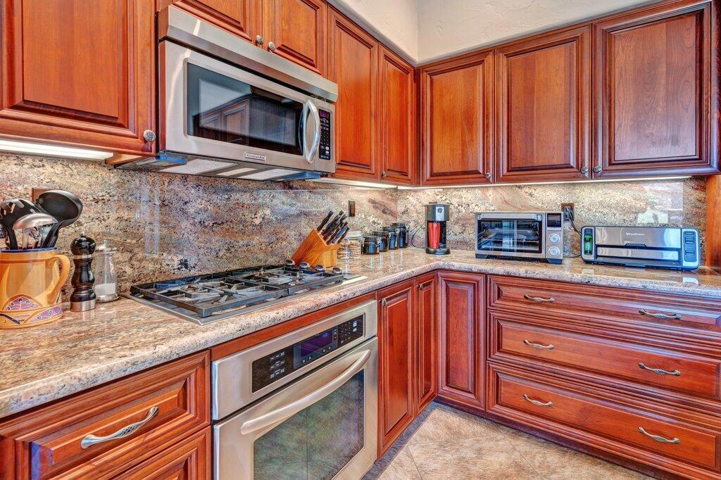 76546 Begonia Lane