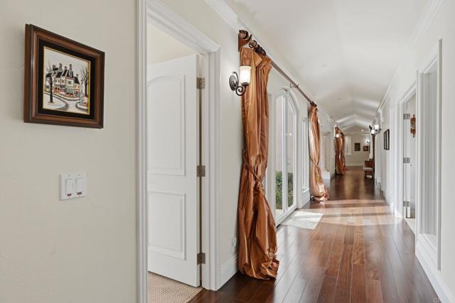 Detail Gallery Image 22 of 74 For 3611 Monserate Hill Ct, Fallbrook,  CA 92028 - 4 Beds | 4/1 Baths