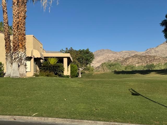 72350 Rim Drive, Palm Desert CA: https://media.crmls.org/mediaz/fd4a6dbc-e895-4c89-8683-127cb2800a20.jpg