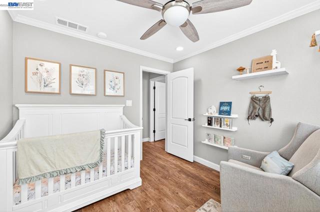 907 Hazel St, Livermore CA: https://media.crmls.org/mediaz/fd4b3831-c98c-4990-a328-1ef472fd4b4b.jpg