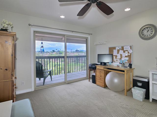 Detail Gallery Image 18 of 26 For 6923 Caminito Entrada, San Diego,  CA 92119 - 2 Beds | 2/1 Baths