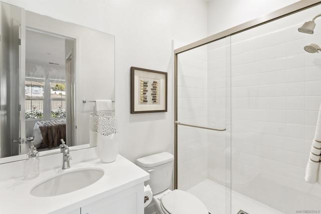 1417 Apex Place, Escondido CA: https://media.crmls.org/mediaz/fd4c60df-d060-4bfe-8129-1a7edd2b50ca.jpg