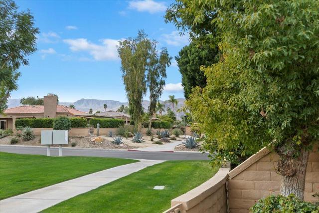 44509 Sorrento Court, Palm Desert CA: https://media.crmls.org/mediaz/fd4c8cd2-a05c-4ff7-baf9-d99838401c70.jpg