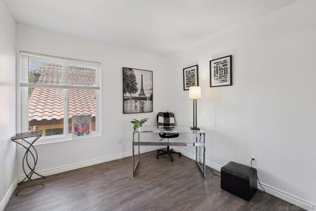 Image 32 of 69 For 10812 Elderwood Ln