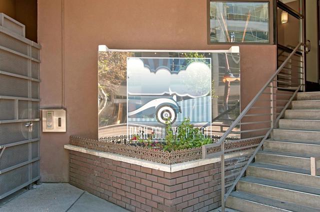 1225 ISLAND AV, San Diego CA: https://media.crmls.org/mediaz/fd4d7c79-8056-4fdf-84ec-36900189d39b.jpg