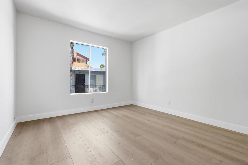 4750 Noyes St - photo 11