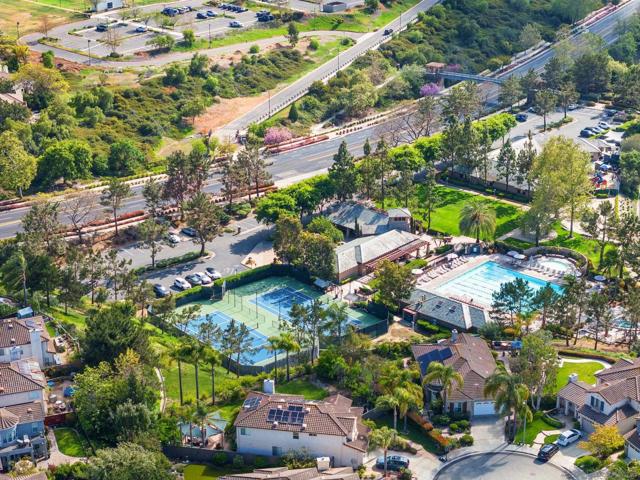 2848 Camino Serbal, San Diego CA: https://media.crmls.org/mediaz/fd503bb5-2401-4459-b325-bb7087487f7b.jpg