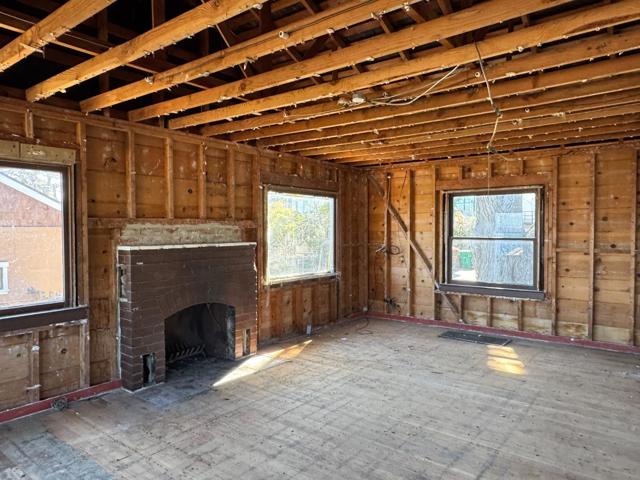 Image 4 of 7 For 1046 Balboa Avenue